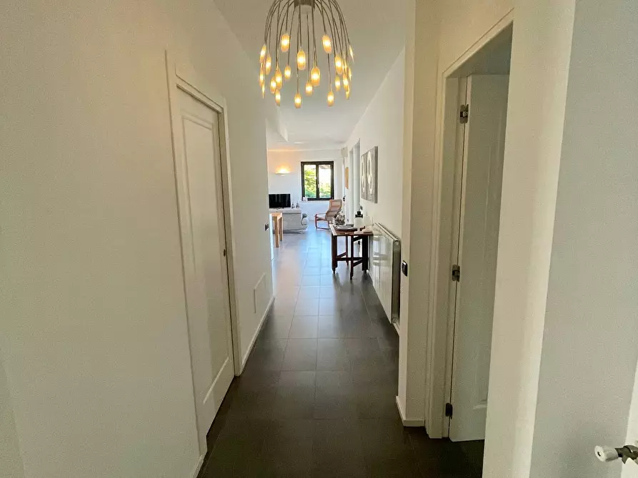 Immagine 19 di Villa in vendita  in Via M. A. Cassiodoro a Soverato