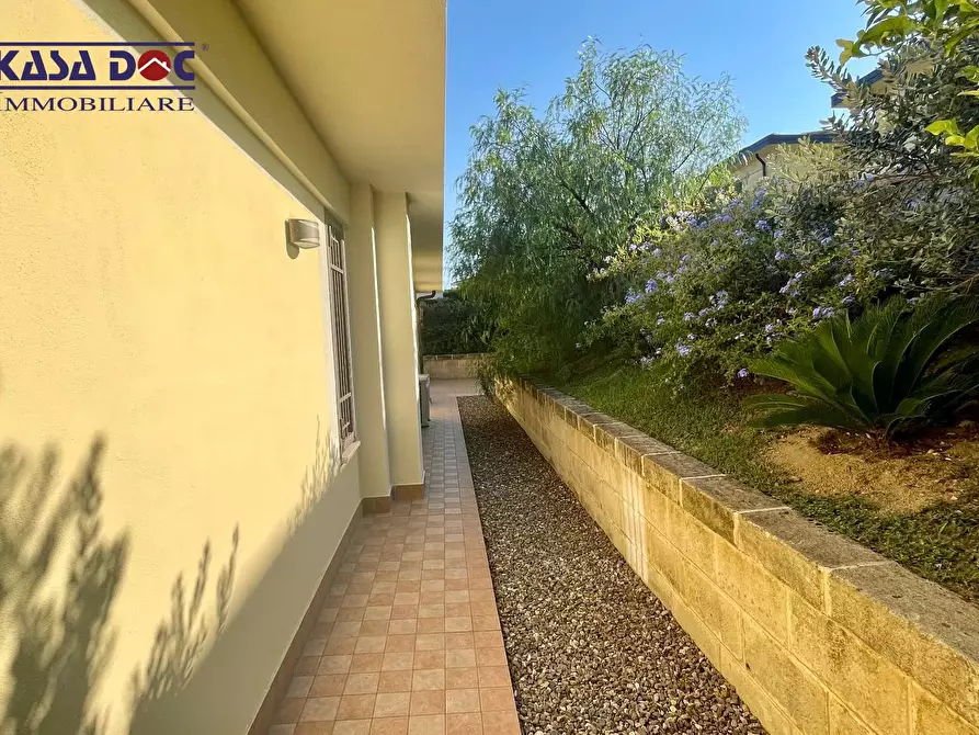 Immagine 30 di Villa in vendita  in Via M. A. Cassiodoro a Soverato
