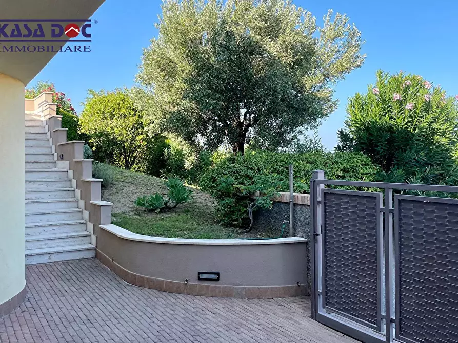 Immagine 33 di Villa in vendita  in Via M. A. Cassiodoro a Soverato