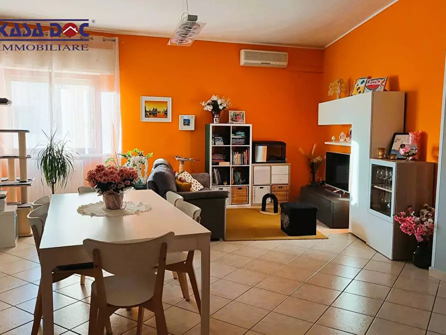 Immagine 4 di Appartamento in vendita  in Viale De Filippis a Catanzaro