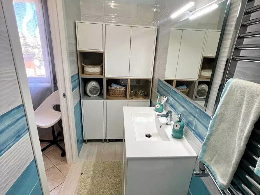 Immagine 19 di Appartamento in vendita  in Viale De Filippis a Catanzaro