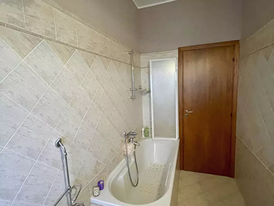 Immagine 21 di Appartamento in vendita  in Viale De Filippis a Catanzaro