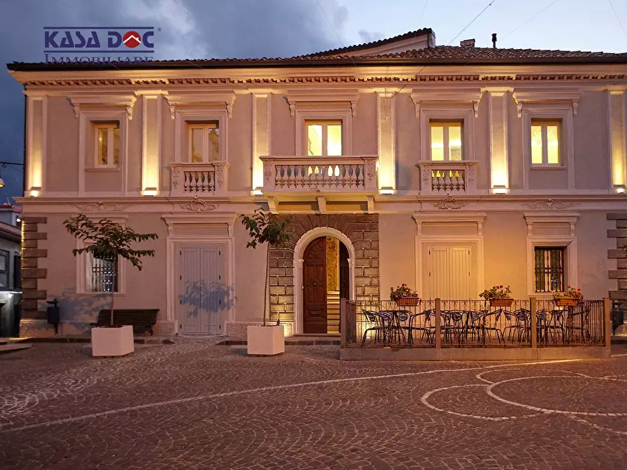 Immagine 1 di Appartamento in vendita  in Piazza Giacomo Matteotti a Amaroni