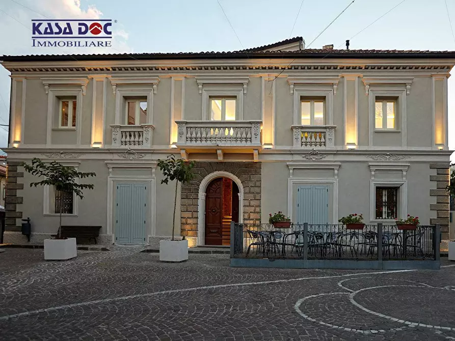 Immagine 2 di Appartamento in vendita  in Piazza Giacomo Matteotti a Amaroni