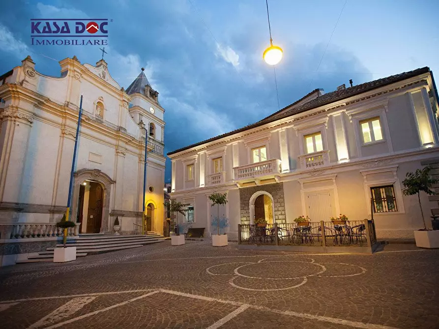 Immagine 3 di Appartamento in vendita  in Piazza Giacomo Matteotti a Amaroni