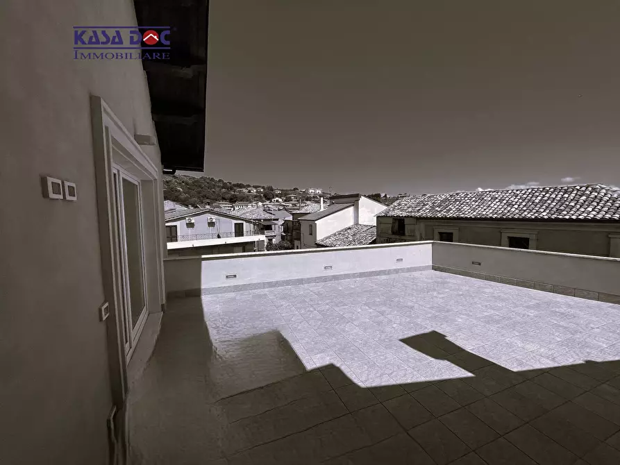 Immagine 16 di Appartamento in vendita  in Piazza Giacomo Matteotti a Amaroni