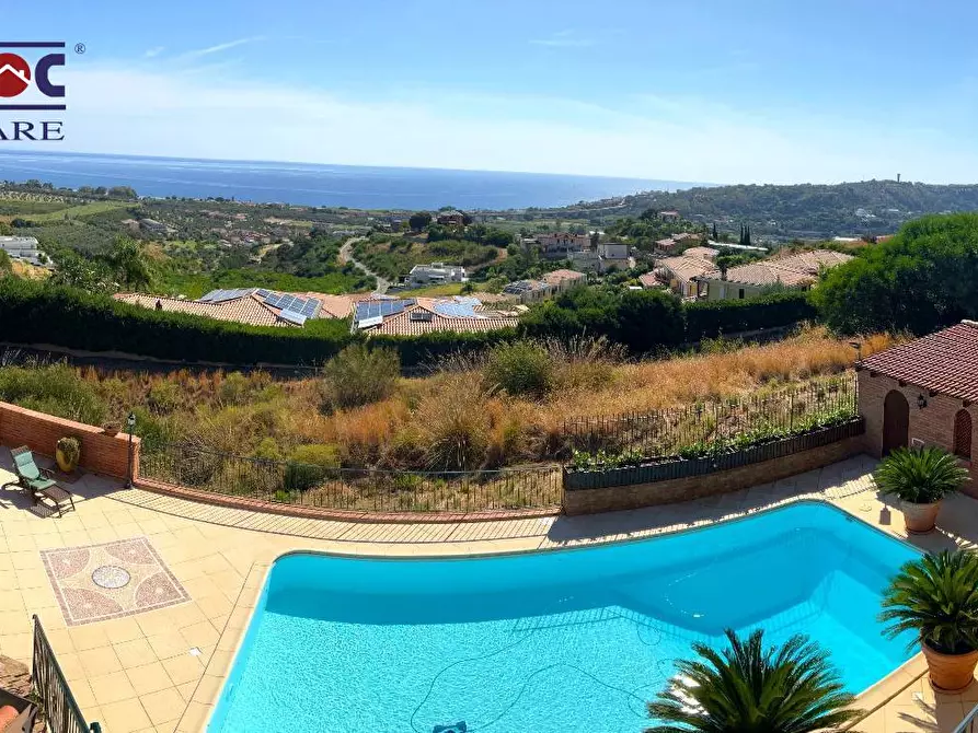 Immagine 2 di Villa in vendita  in Via M. A. Cassiodoro a Catanzaro