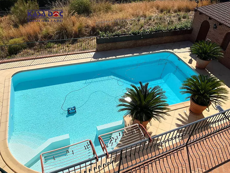 Immagine 4 di Villa in vendita  in Via M. A. Cassiodoro a Catanzaro