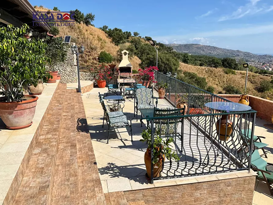 Immagine 12 di Villa in vendita  in Via M. A. Cassiodoro a Catanzaro