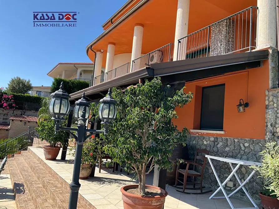 Immagine 54 di Villa in vendita  in Via M. A. Cassiodoro a Catanzaro