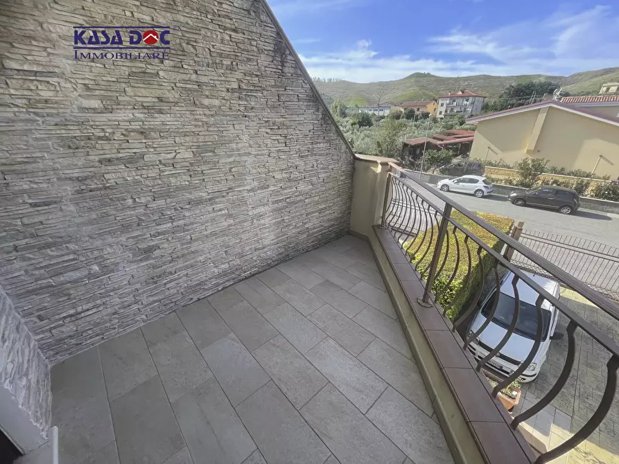 Immagine 12 di Villa in vendita  in Viale Fiume Busento a Catanzaro