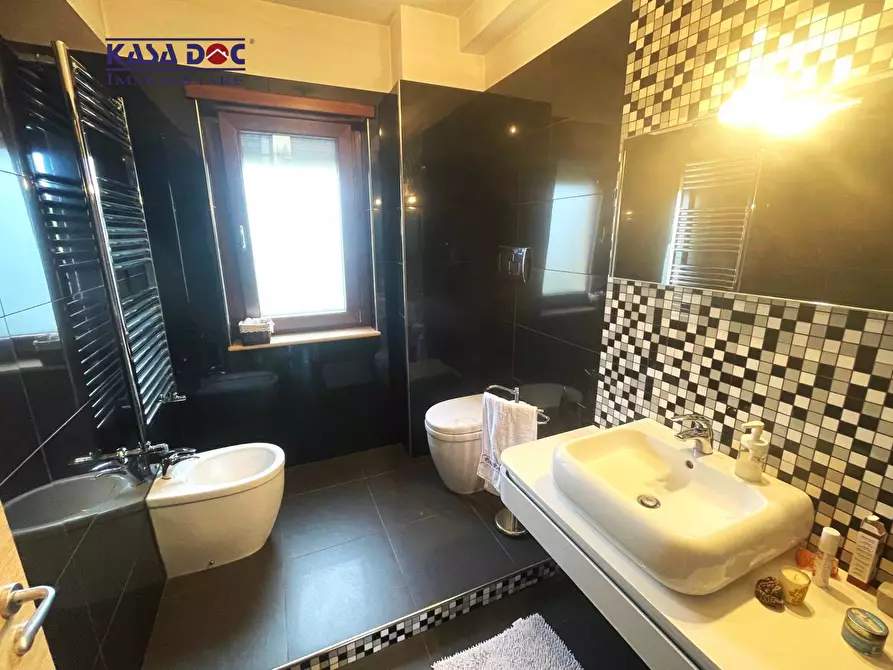 Immagine 16 di Villa in vendita  in Viale Fiume Busento a Catanzaro