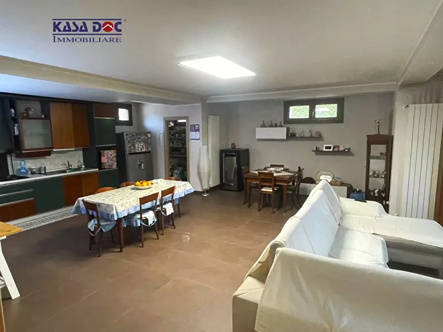 Immagine 18 di Villa in vendita  in Viale Fiume Busento a Catanzaro