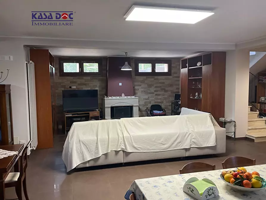 Immagine 21 di Villa in vendita  in Viale Fiume Busento a Catanzaro