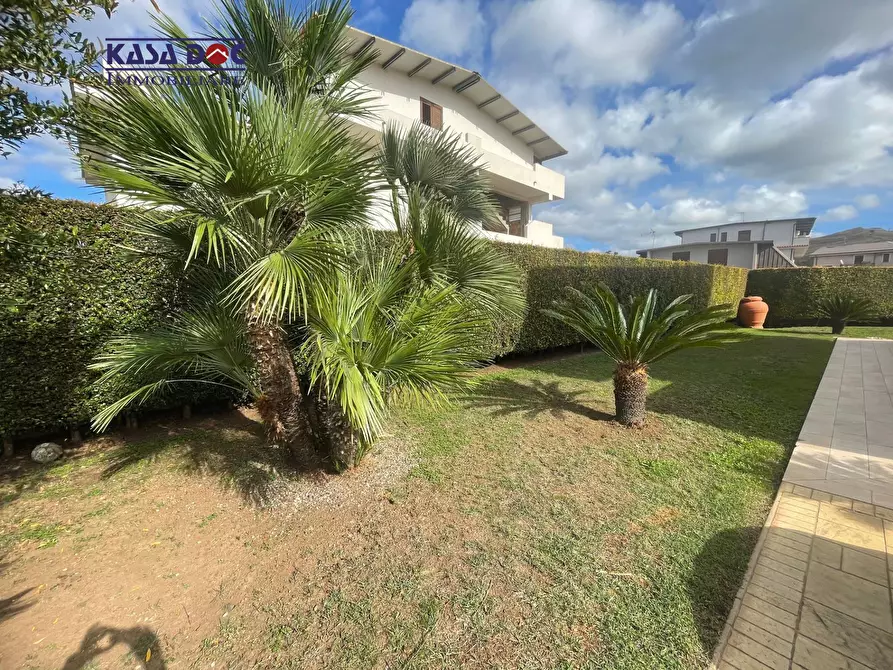 Immagine 25 di Villa in vendita  in Viale Fiume Busento a Catanzaro