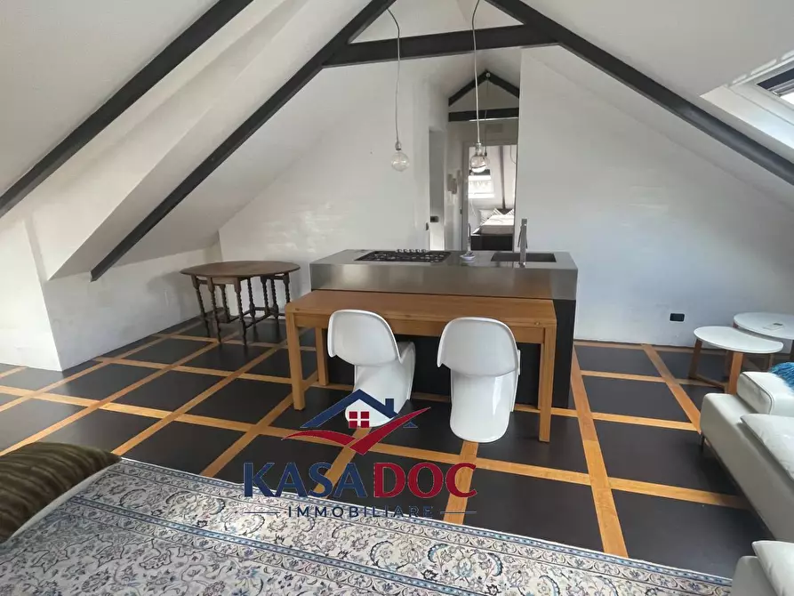 Immagine 4 di Appartamento in vendita  in Via Francesco Acri a Catanzaro