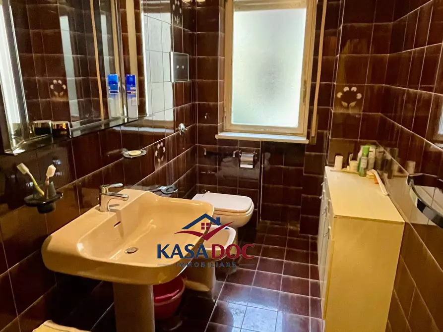 Immagine 5 di Appartamento in vendita  in Via Bruno Chimirri a Catanzaro