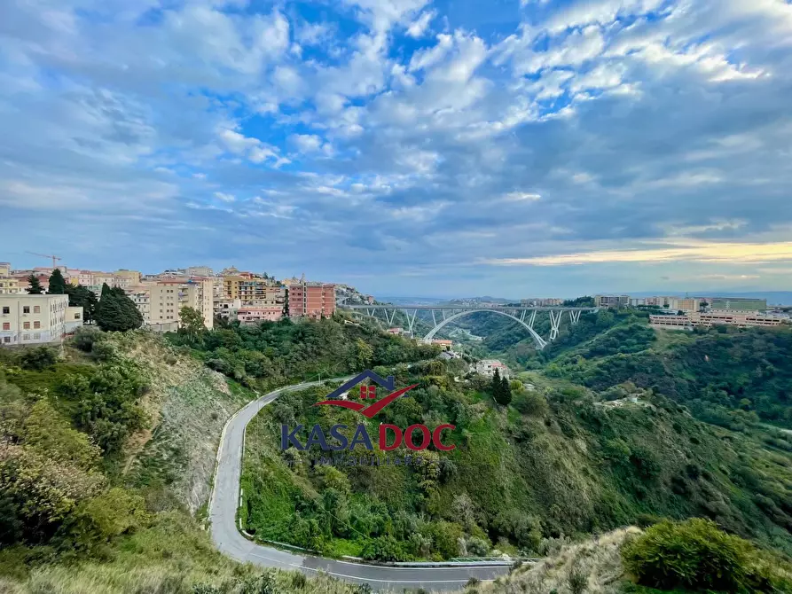 Immagine 6 di Appartamento in vendita  in Via Bruno Chimirri a Catanzaro