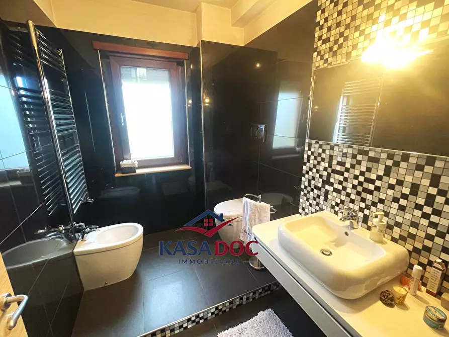 Immagine 16 di Villa in vendita  in Viale Fiume Busento a Catanzaro