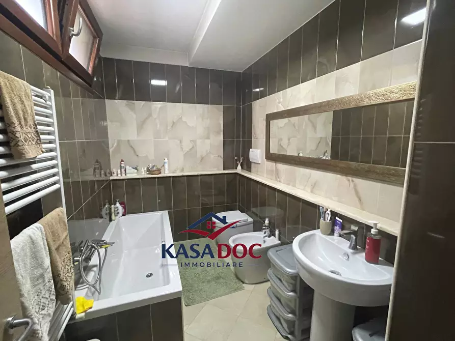 Immagine 23 di Villa in vendita  in Viale Fiume Busento a Catanzaro