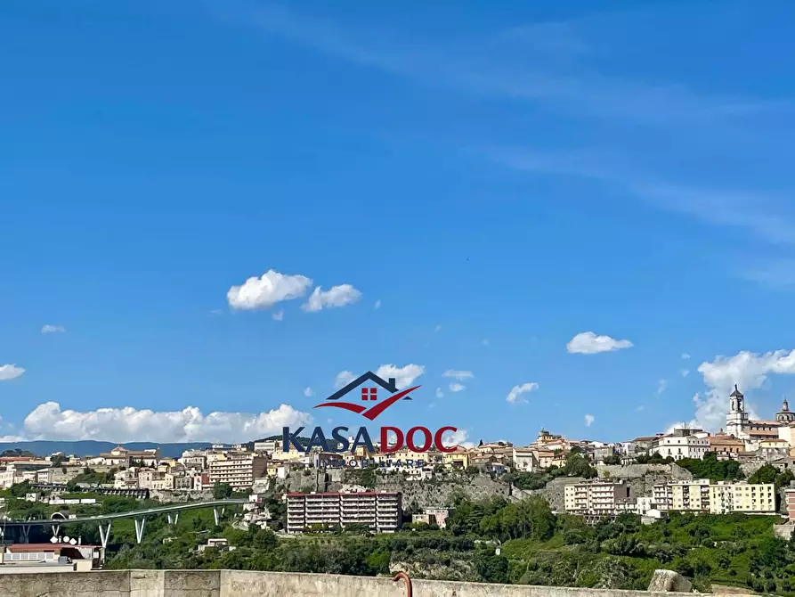 Immagine 22 di Appartamento in vendita  in Viale De Filippis a Catanzaro