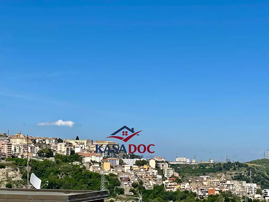 Immagine 23 di Appartamento in vendita  in Viale De Filippis a Catanzaro
