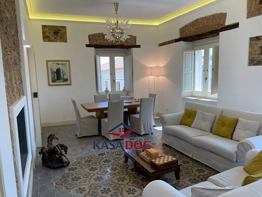 Immagine 11 di Appartamento in vendita  in Piazza Giacomo Matteotti a Amaroni