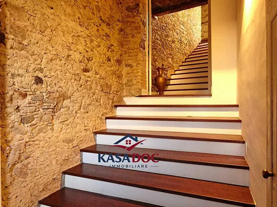 Immagine 14 di Appartamento in vendita  in Piazza Giacomo Matteotti a Amaroni