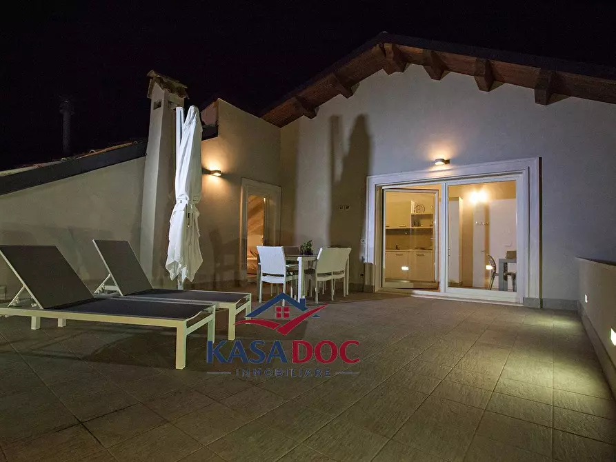 Immagine 19 di Appartamento in vendita  in Piazza Giacomo Matteotti a Amaroni