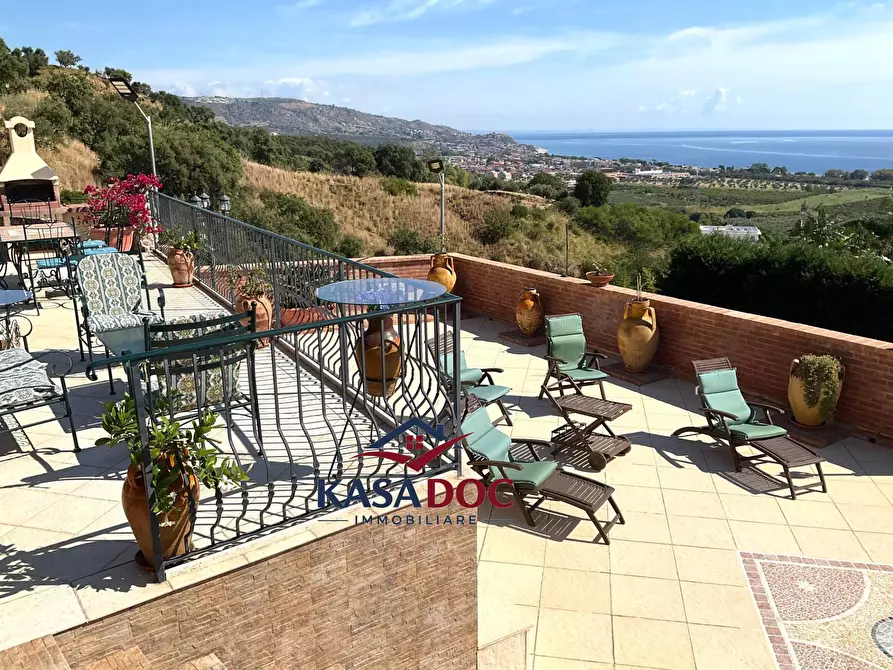 Immagine 11 di Villa in vendita  in Via M. A. Cassiodoro a Catanzaro