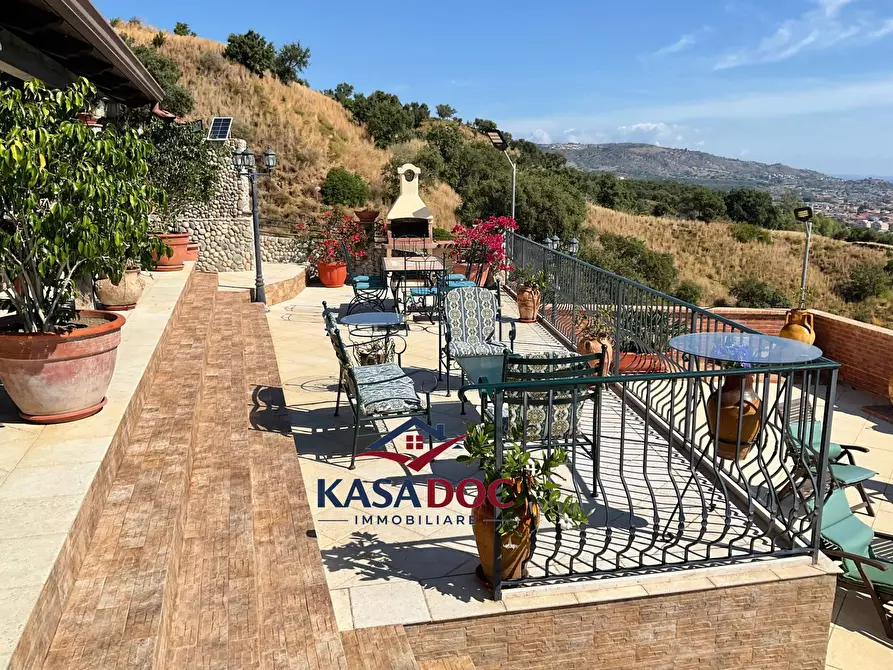 Immagine 12 di Villa in vendita  in Via M. A. Cassiodoro a Catanzaro