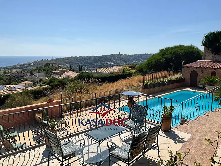 Immagine 16 di Villa in vendita  in Via M. A. Cassiodoro a Catanzaro
