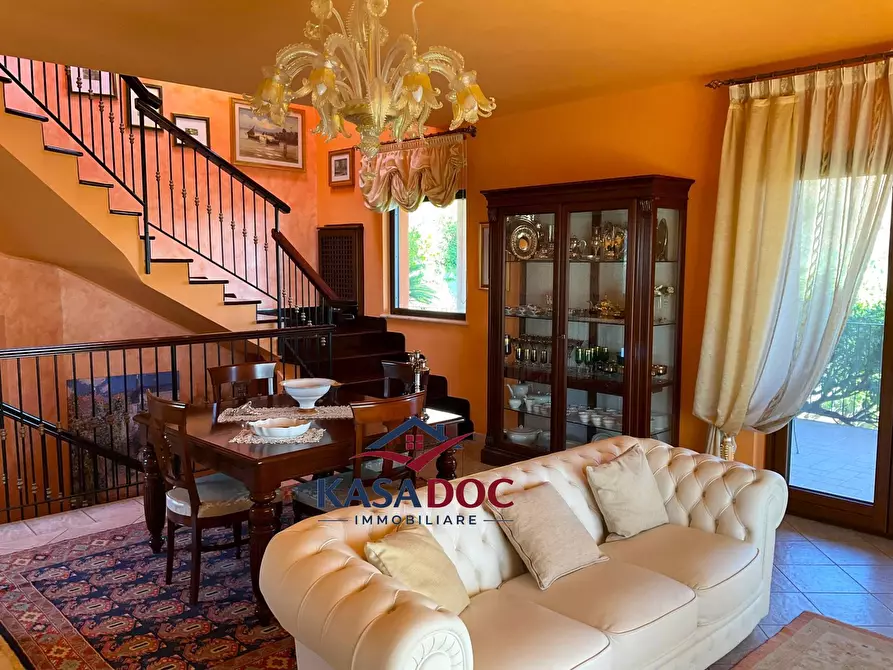 Immagine 18 di Villa in vendita  in Via M. A. Cassiodoro a Catanzaro