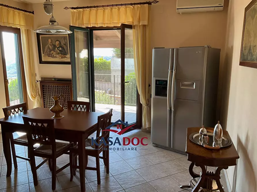 Immagine 20 di Villa in vendita  in Via M. A. Cassiodoro a Catanzaro