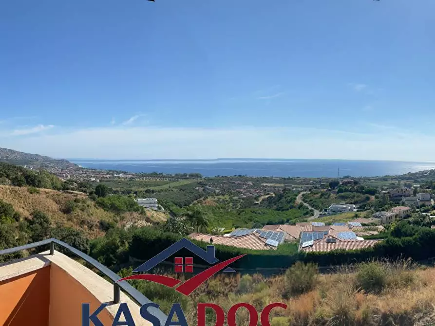 Immagine 38 di Villa in vendita  in Via M. A. Cassiodoro a Catanzaro