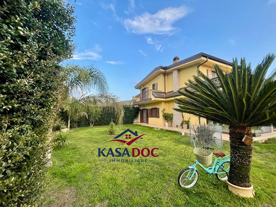 Immagine 2 di Villa in vendita  in Contrada  Fallacco a Amaroni