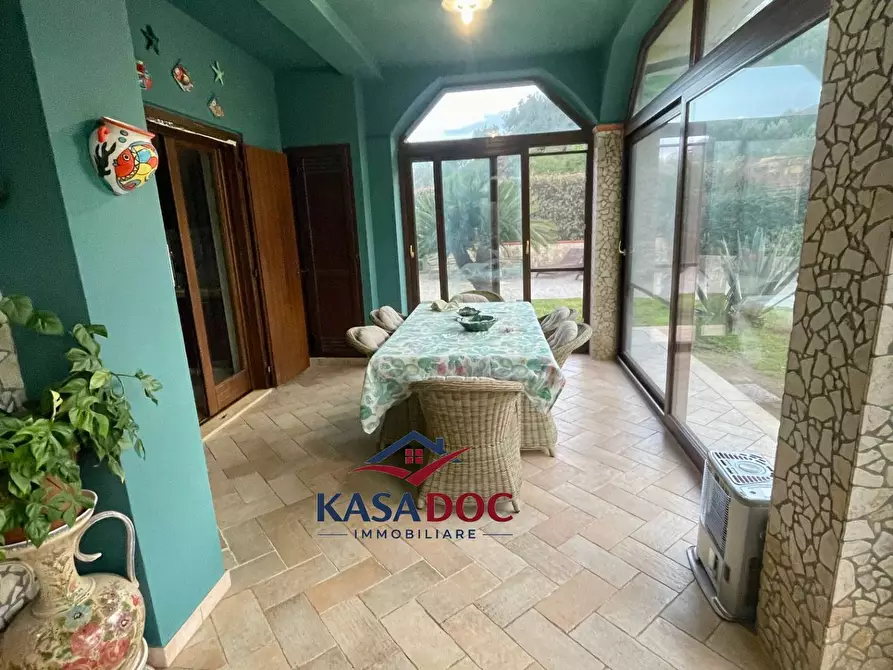 Immagine 8 di Villa in vendita  in Contrada  Fallacco a Amaroni