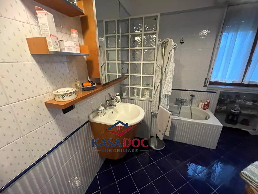 Immagine 12 di Appartamento in vendita  in Via Giuseppe Schiavi a Catanzaro