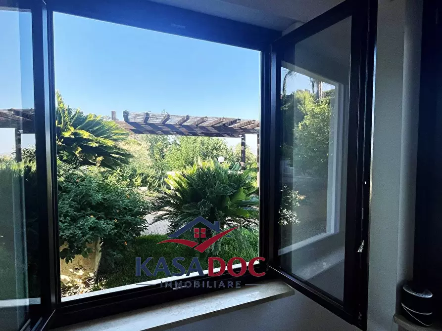Immagine 18 di Villa in vendita  in Via M. A. Cassiodoro a Soverato