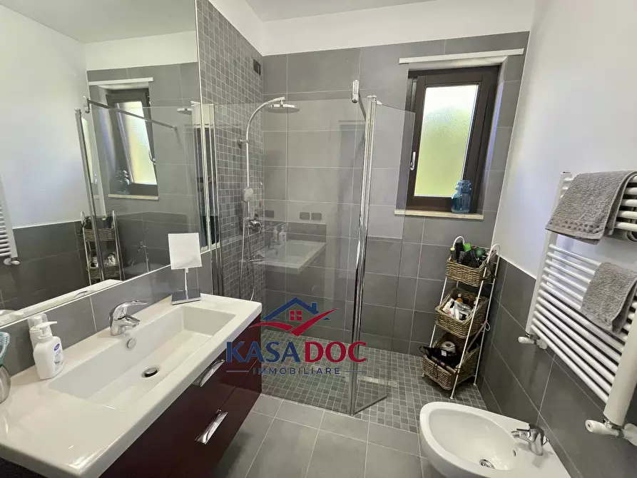 Immagine 23 di Villa in vendita  in Via M. A. Cassiodoro a Soverato