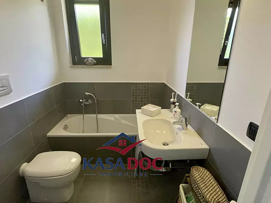 Immagine 24 di Villa in vendita  in Via M. A. Cassiodoro a Soverato