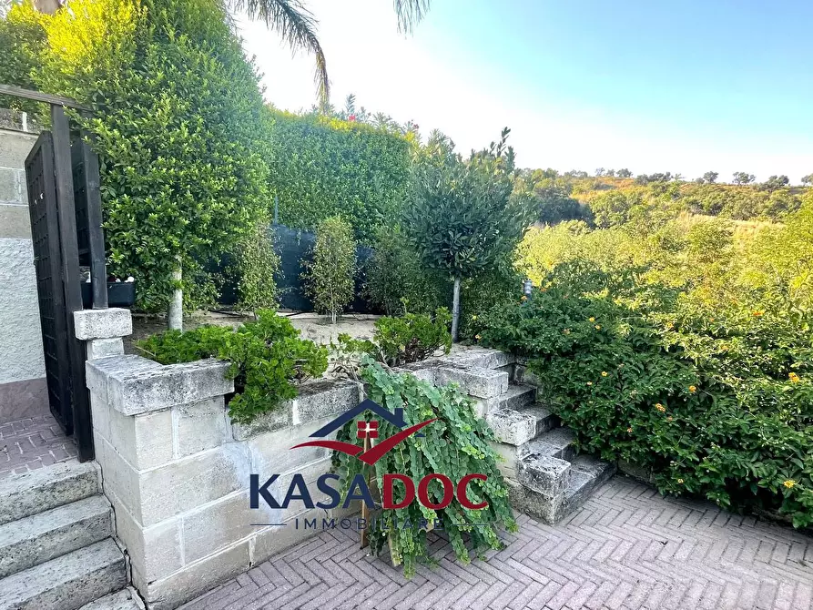 Immagine 10 di Villa in vendita  in Via M. A. Cassiodoro a Soverato