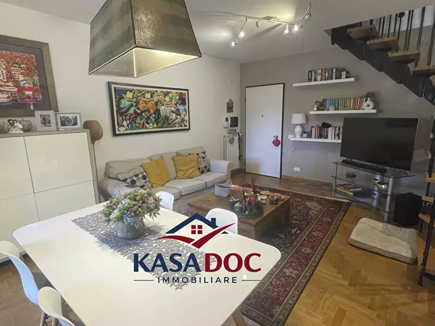Immagine 3 di Appartamento in vendita  in Via Giorgio Iannicelli a Roma