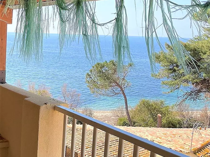 Immagine 2 di Appartamento in vendita  in Località Praialonga a Isola Di Capo Rizzuto