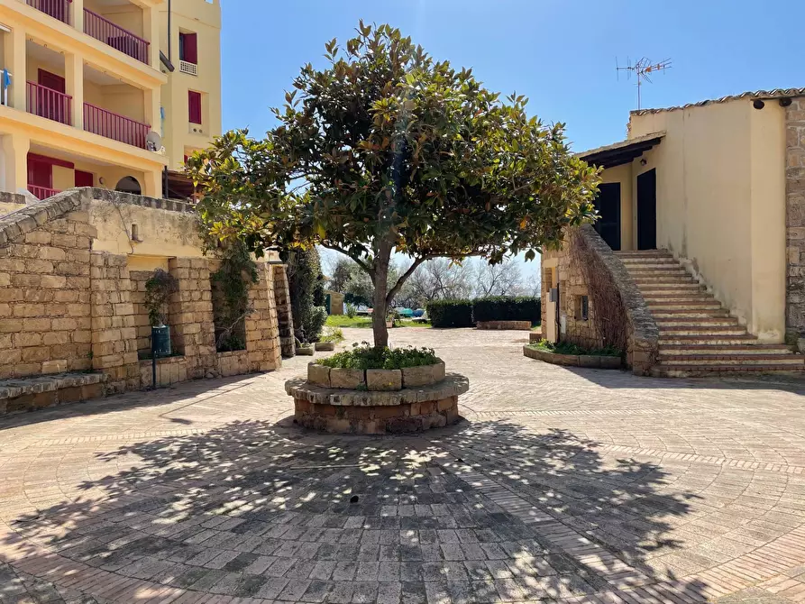 Immagine 14 di Appartamento in vendita  in Località Praialonga a Isola Di Capo Rizzuto