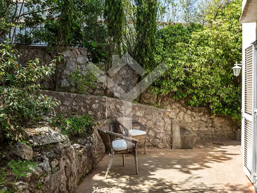 Immagine 8 di Villa in affitto  in Via del Castiglione a Capri