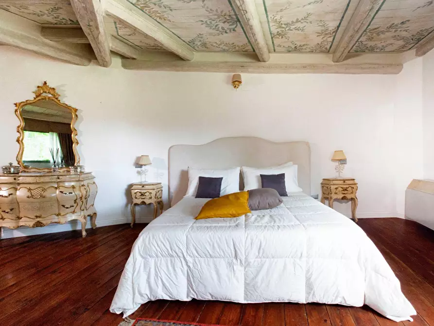 Immagine 11 di Villa in affitto  in Via Dei Due Ponti a Roma