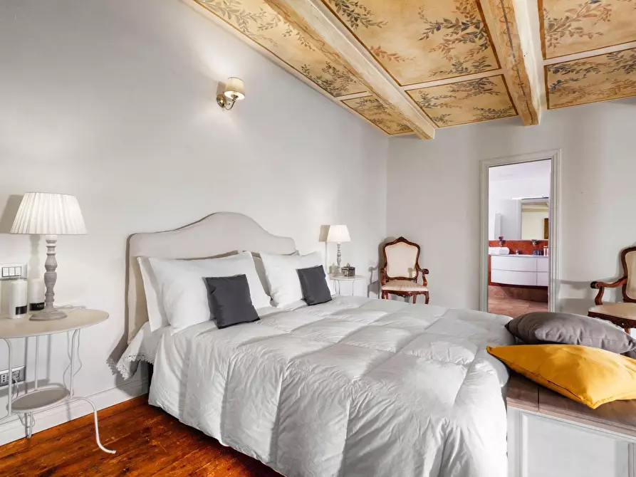 Immagine 26 di Villa in affitto  in Via Dei Due Ponti a Roma