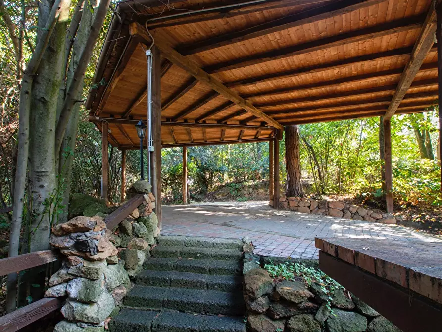 Immagine 59 di Villa in affitto  in Via Dei Due Ponti a Roma