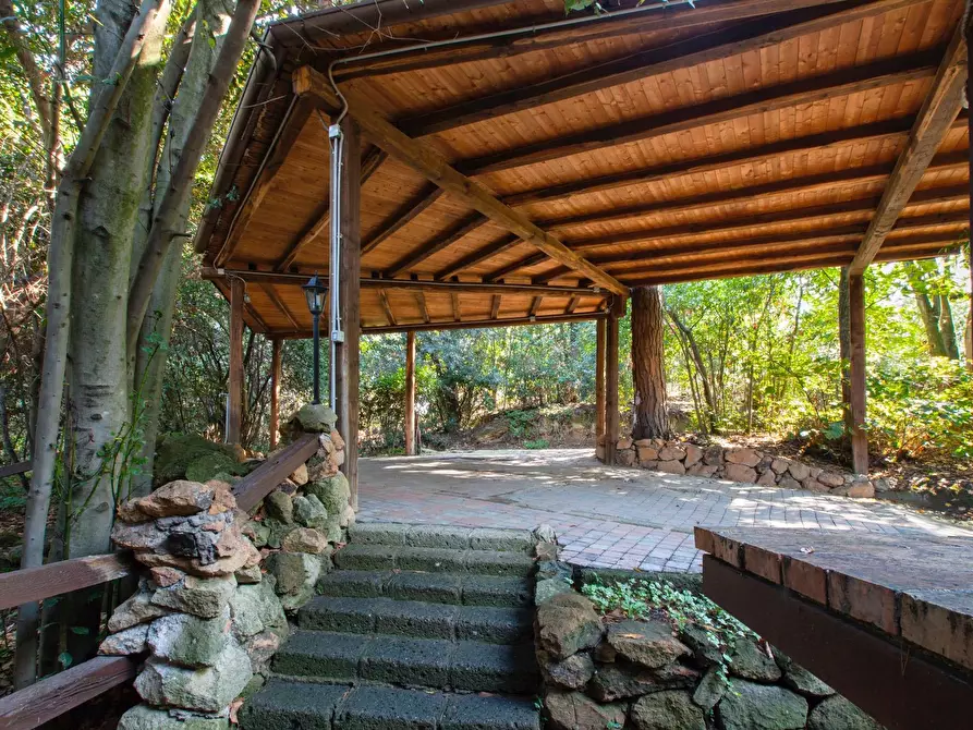 Immagine 60 di Villa in affitto  in Via Dei Due Ponti a Roma